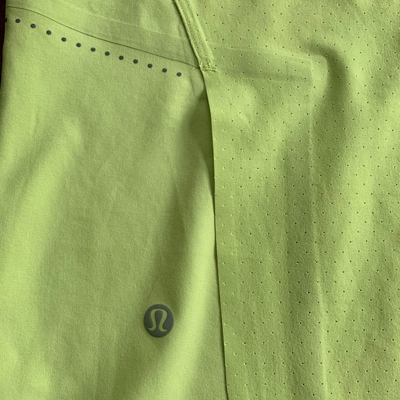 SOLD Lululemon Find Your Pace Tank- size 8 - Picture 6 of 8